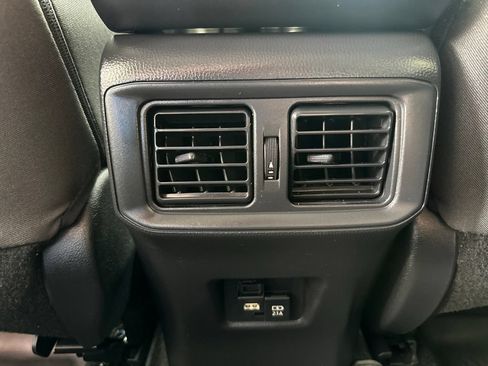 Certified 2021 Toyota RAV4 XLE w/ Convenience Package AWD/4WD image 19