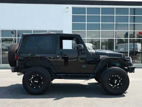 Used 2014 Jeep Wrangler Sport w/ Quick Order Package 24S AWD/4WD image 5