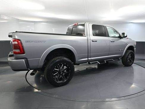 Used 2022 RAM 2500 Laramie AWD/4WD image 6