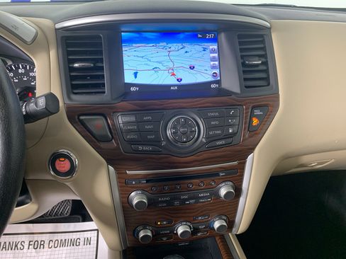 Used 2020 Nissan Pathfinder Platinum w/ Cargo Package FWD image 26