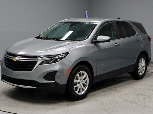 Used 2024 Chevrolet Equinox LT w/ LPO, Floor Liner Package image 8