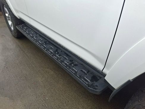 Used 2020 Toyota 4Runner SR5 image 5