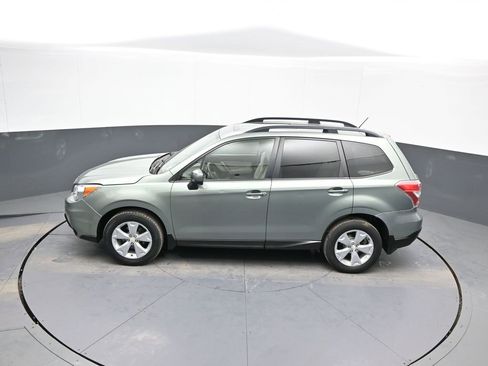 Used 2015 Subaru Forester 2.5i Premium w/ All-Weather Package image 40