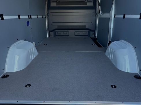 Used 2024 Mercedes-Benz Sprinter 144 Cargo image 14