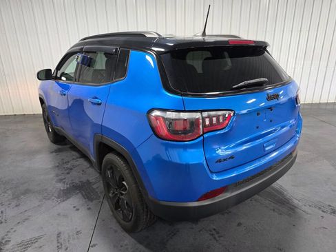 Used 2020 Jeep Compass Latitude AWD/4WD image 3