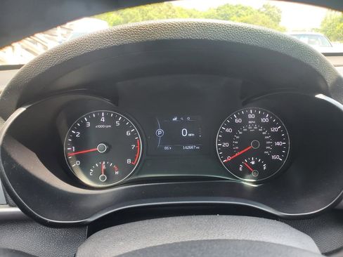 Used 2017 Kia Optima LX w/ Option Group 014 FWD image 16