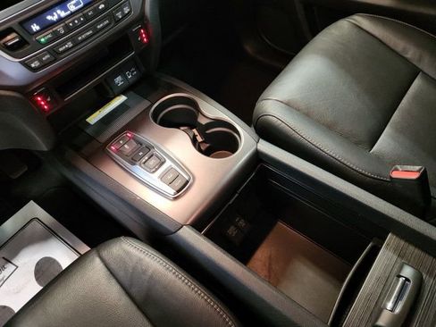 Used 2022 Honda Pilot Special Edition image 16