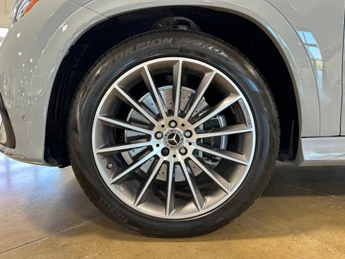 Used 2024 Mercedes-Benz GLE 450 4MATIC image 10