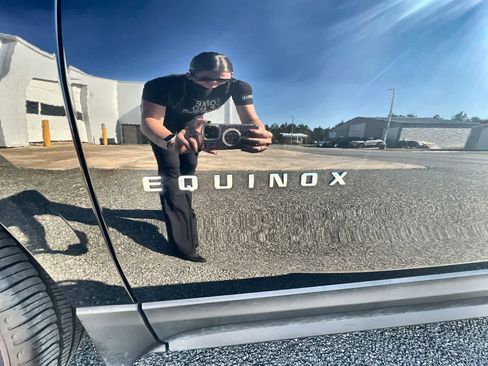 Used 2023 Chevrolet Equinox Premier image 29