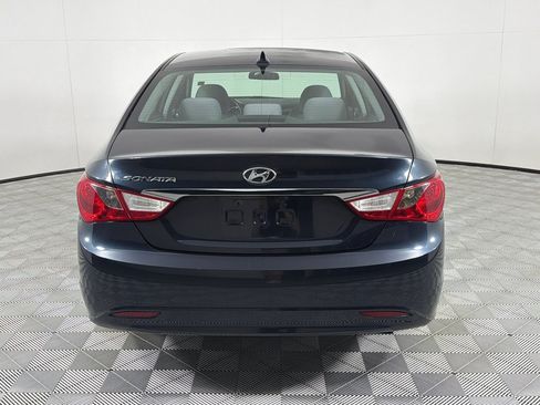 Used 2011 Hyundai Sonata GLS FWD image 6