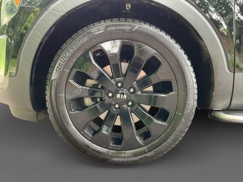 Used 2021 Kia Telluride S FWD image 15