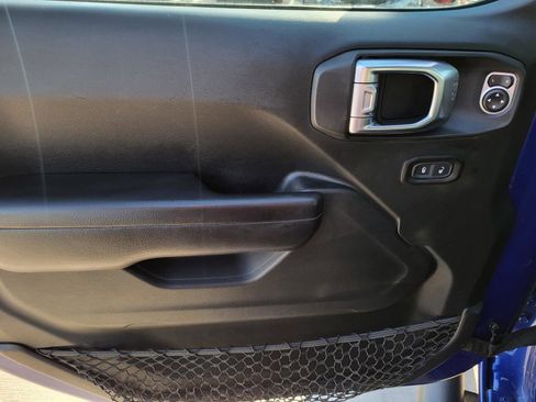 Used 2019 Jeep Wrangler Unlimited Sport S image 17