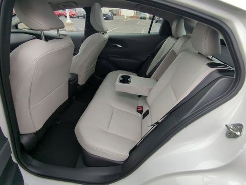 Used 2024 Toyota Prius Limited image 16