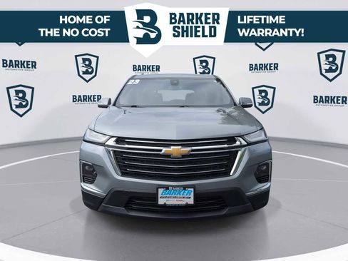 Used 2023 Chevrolet Traverse LT FWD image 4