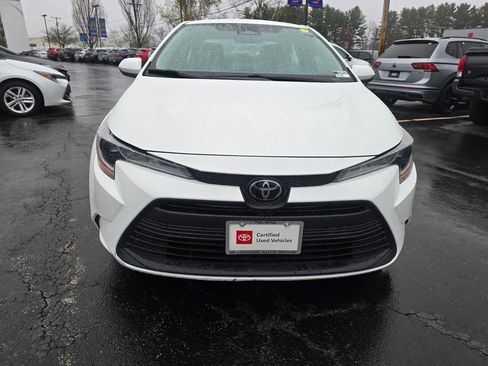 Certified 2024 Toyota Corolla LE FWD image 9