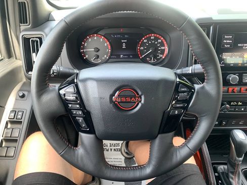 Used 2025 Nissan Frontier Pro-X w/ Pro Convenience Package RWD image 10