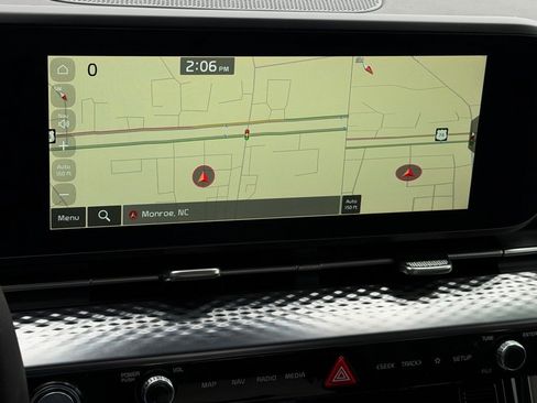 Used 2024 Kia Carnival SX Prestige image 13