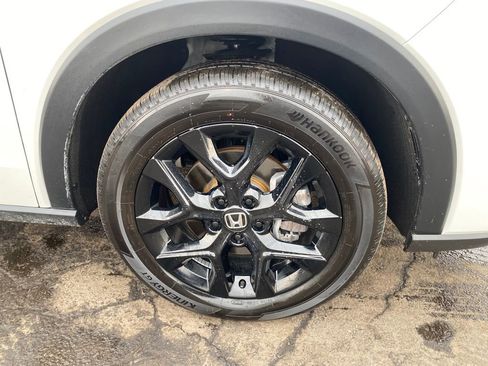 Certified 2023 Honda HR-V Sport image 28