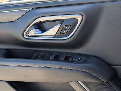 Used 2021 Chevrolet Tahoe Z71 w/ Z71 Signature Package image 28