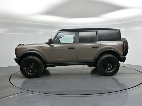 New 2026 Ford Bronco Badlands image 27