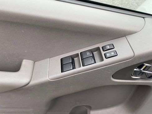 Used 2016 Nissan Frontier SV w/ SV Value Truck Package image 12