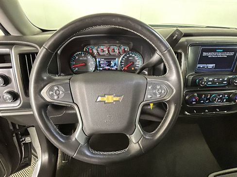Used 2018 Chevrolet Silverado 1500 LT w/ Redline Edition AWD/4WD image 17