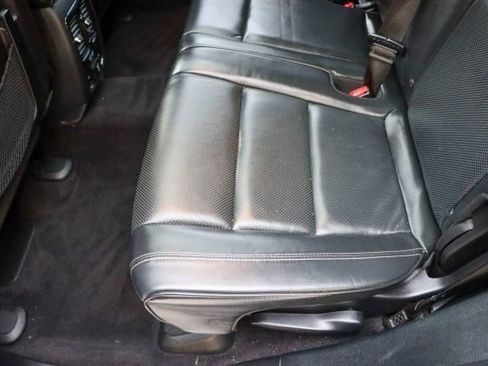 Used 2017 Jeep Grand Cherokee Overland image 18