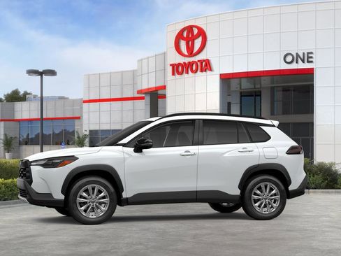 New 2026 Toyota Corolla Cross LE w/ Moonroof Package image 27