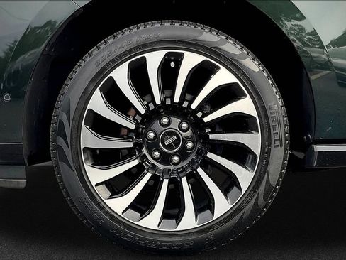 Used 2022 Lincoln Navigator Black Label AWD/4WD image 22