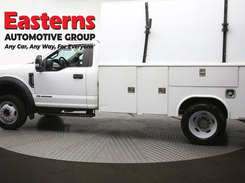 Used 2017 Ford F550 2WD Regular Cab Super Duty image 63