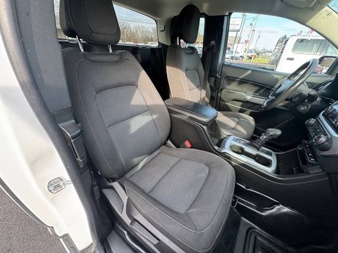 Used 2022 Chevrolet Colorado LT w/ Fleet Safety Package RWD image 9