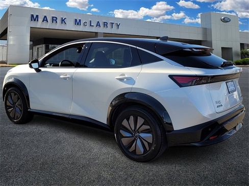 Used 2023 Nissan Ariya FWD image 5