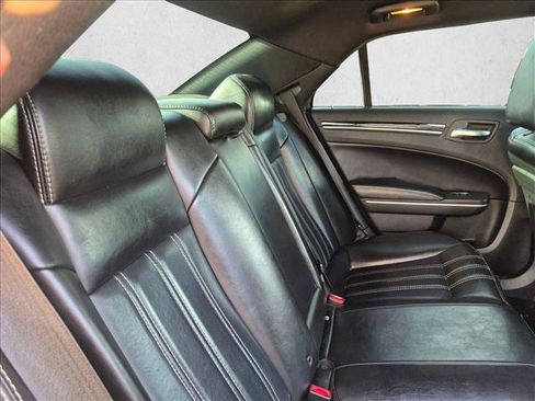 Used 2019 Chrysler 300 S RWD image 14