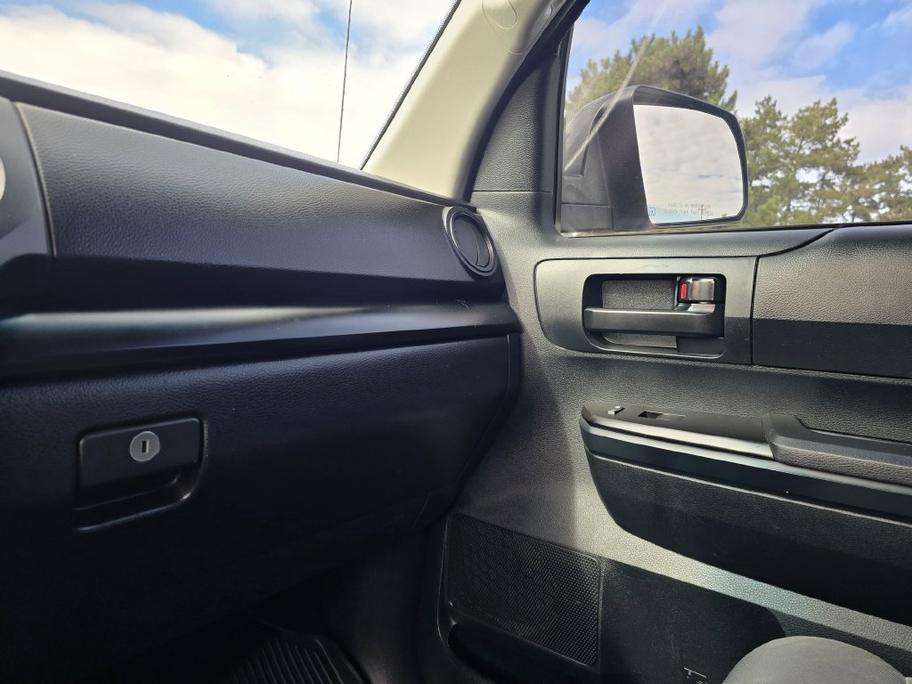 Used 2017 Toyota Tundra SR AWD/4WD image 28