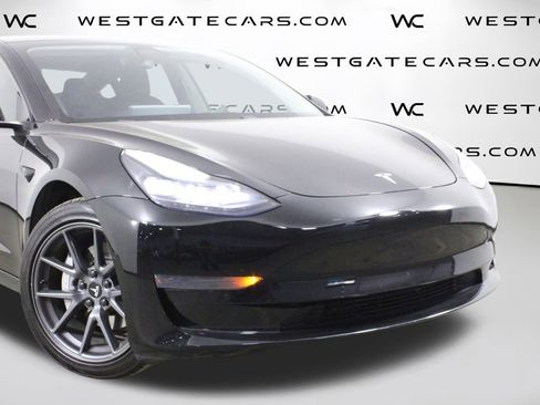 Used 2021 Tesla Model 3 Standard Range Plus image 38