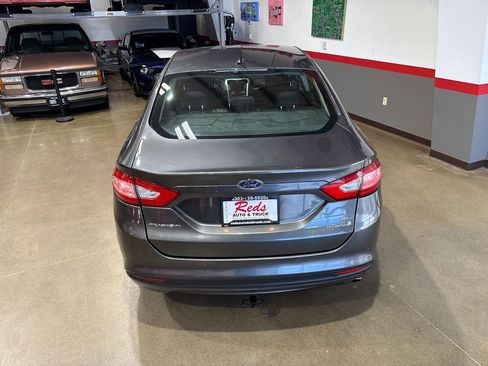 Used 2016 Ford Fusion SE image 48