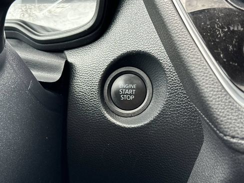Used 2024 Toyota Corolla Cross LE w/ Moonroof Package AWD/4WD image 23