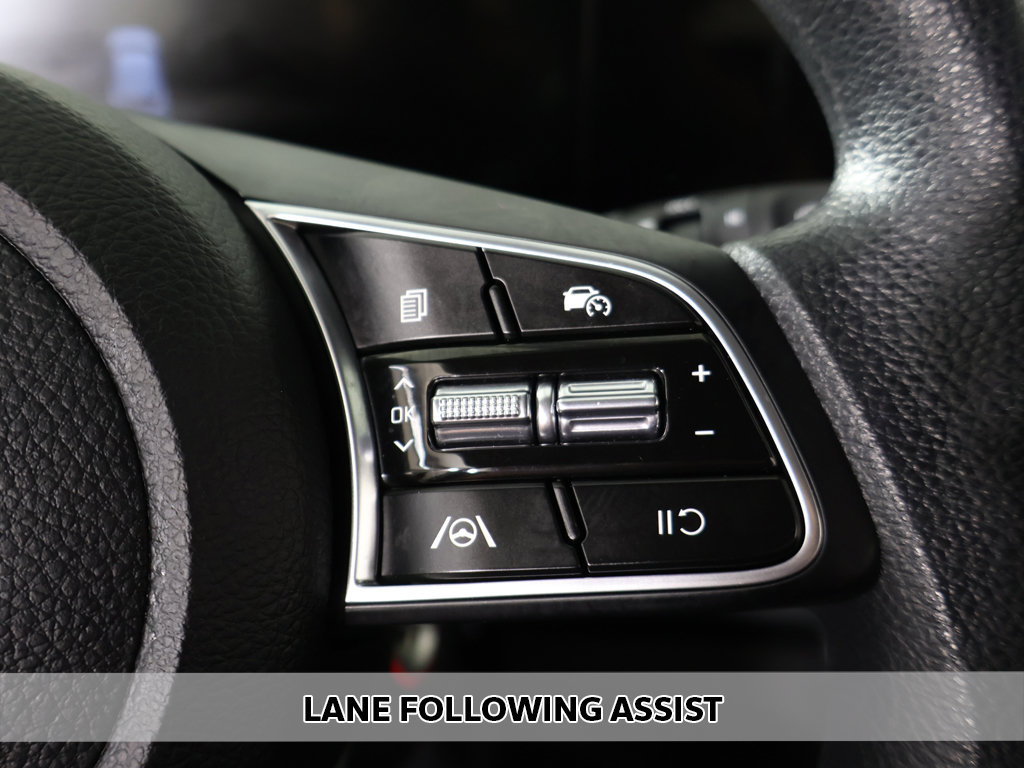 Used 2024 Kia Seltos LX AWD/4WD image 3