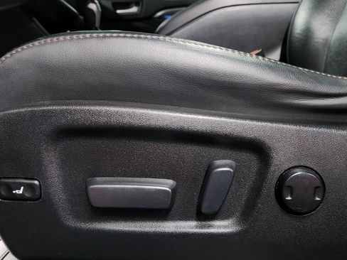 Used 2017 Toyota Highlander Limited image 10