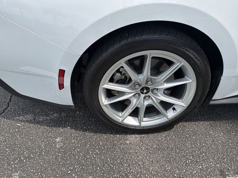 Used 2024 Ford Mustang GT Premium RWD image 9