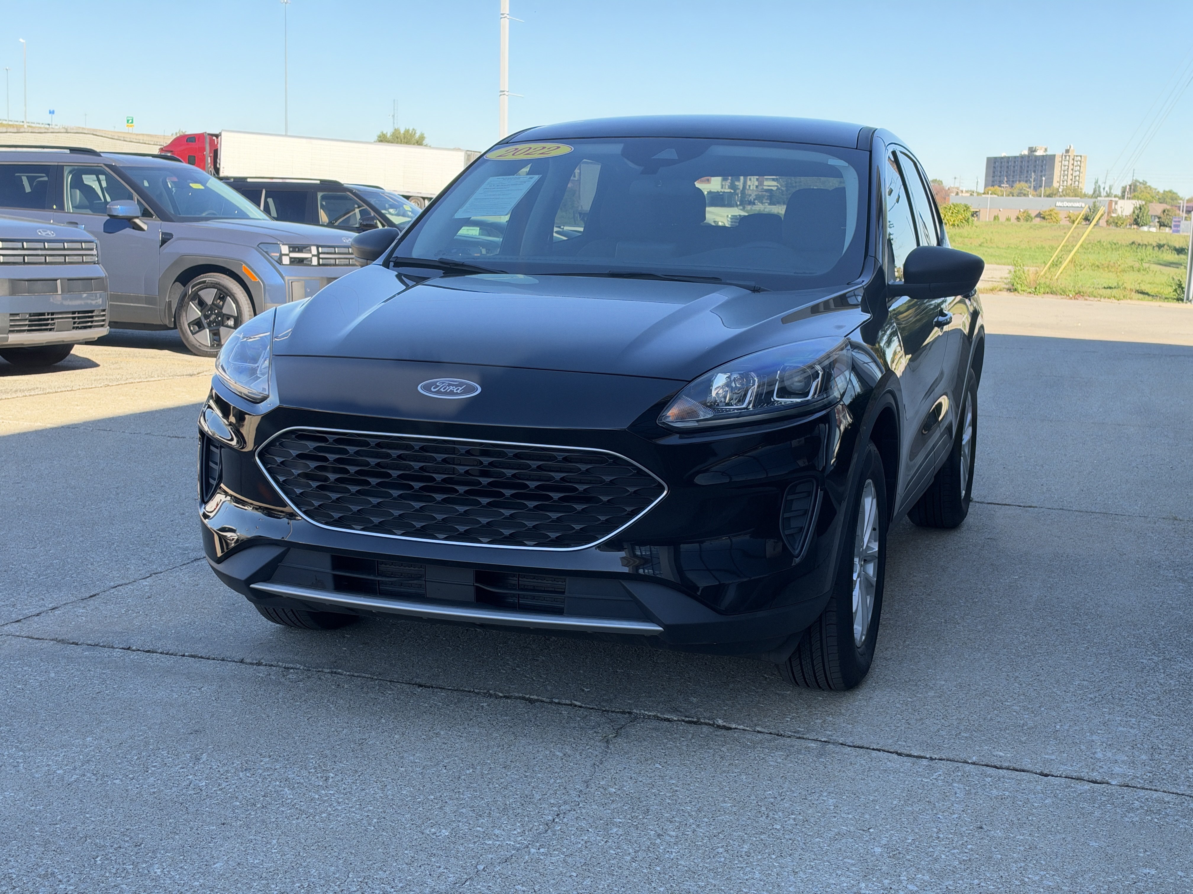 Used 2022 Ford Escape SE w/ Cold Weather Package AWD/4WD image 15