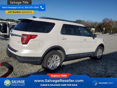 Used 2019 Ford Explorer XLT w/ Class III Trailer Tow Package AWD/4WD image 4