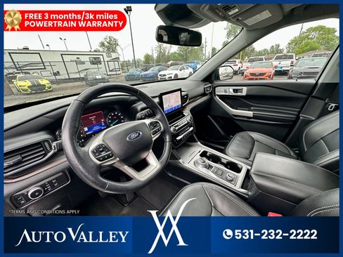 Used 2021 Ford Explorer Limited w/ Hybrid Equipment Group 310A AWD/4WD image 18