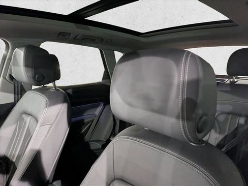 Used 2023 Audi Q5 2.0T Premium Plus w/ Premium Plus Package image 14