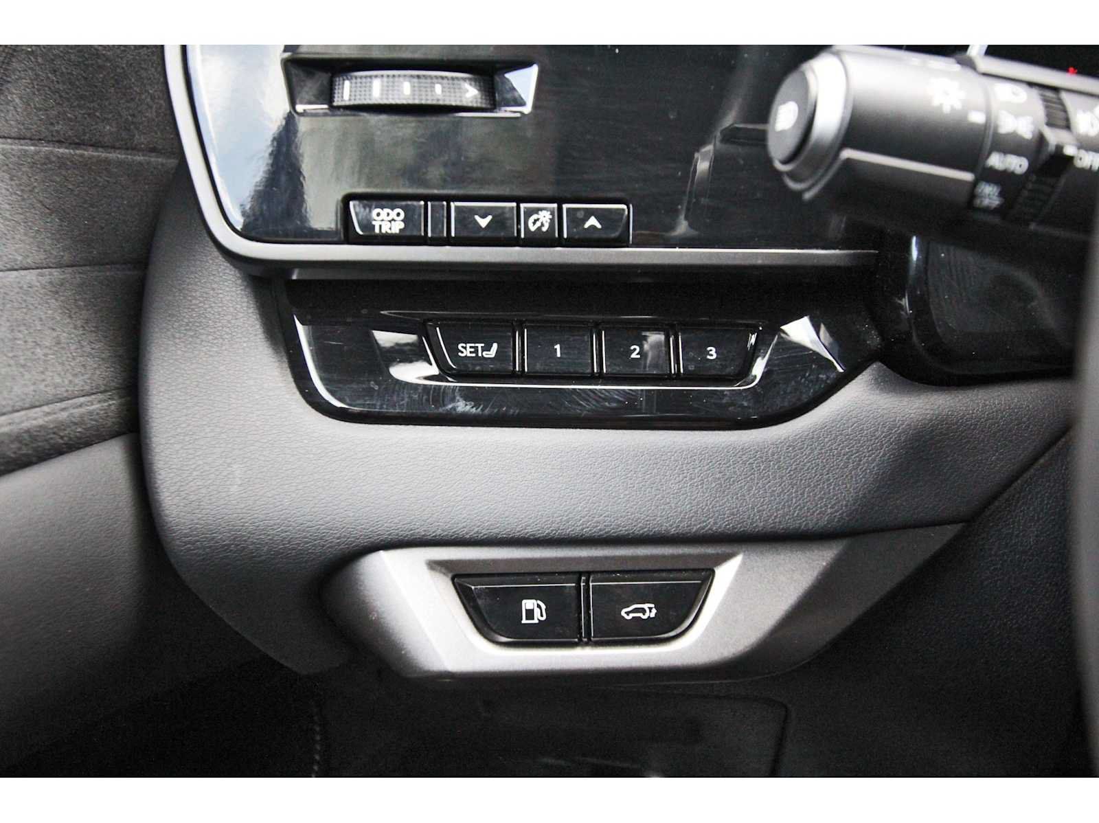 Used 2023 Lexus RX 500h F Sport w/ Accessory Package (Z1) AWD/4WD image 19