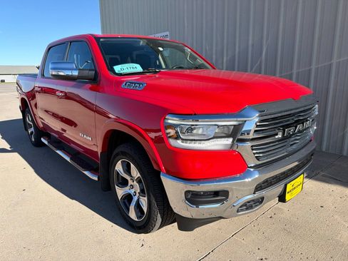 Used 2019 RAM 1500 Laramie AWD/4WD image 2