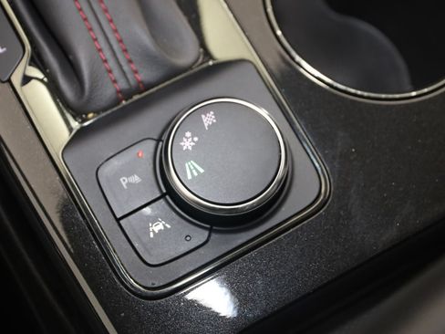 Used 2020 Chevrolet Blazer RS FWD image 28