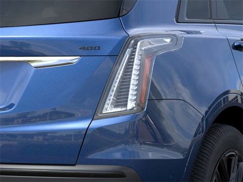 New 2026 Cadillac XT5 Sportv w/ LPO, Onyx Lite Package image 11