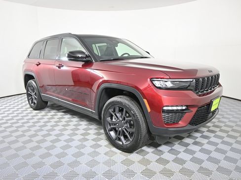 New 2025 Jeep Grand Cherokee Limited w/ Trailer Tow Package image 9