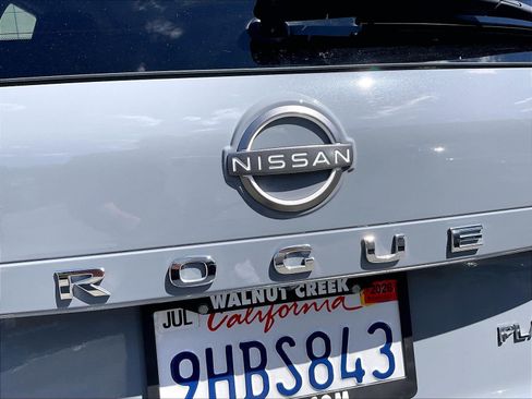Used 2023 Nissan Rogue Platinum AWD/4WD image 31
